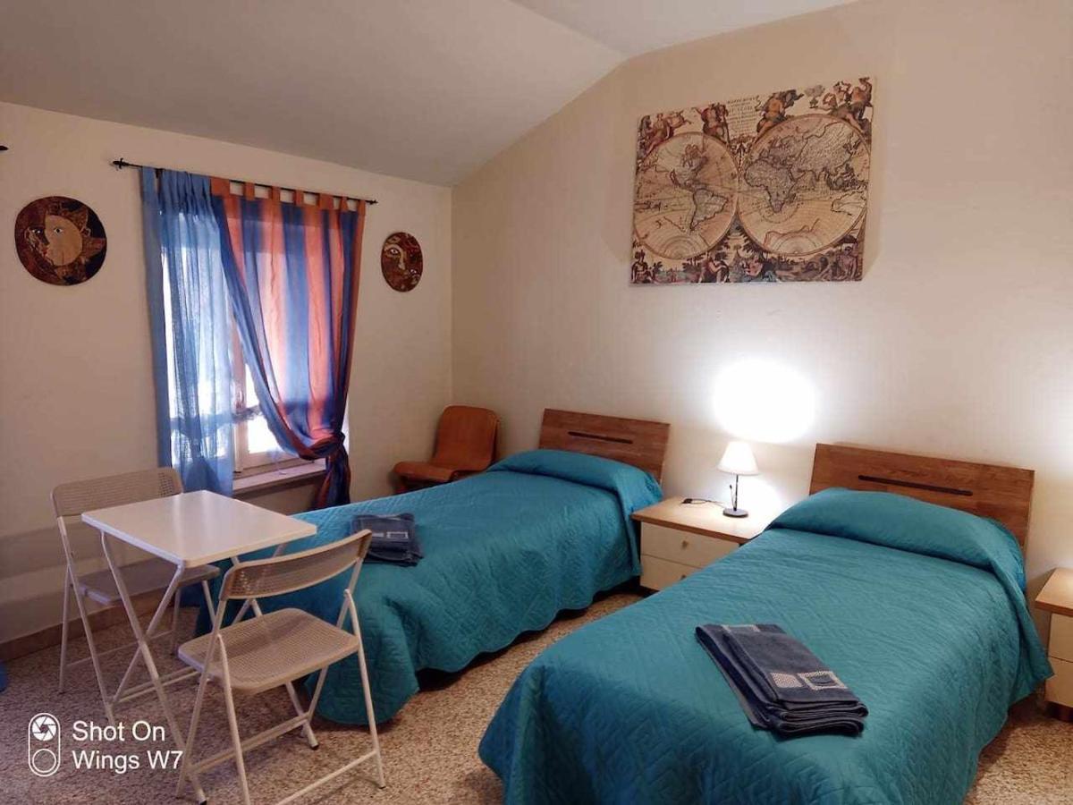 Beb Infamiglia Bed and Breakfast Cascinette Eksteriør billede